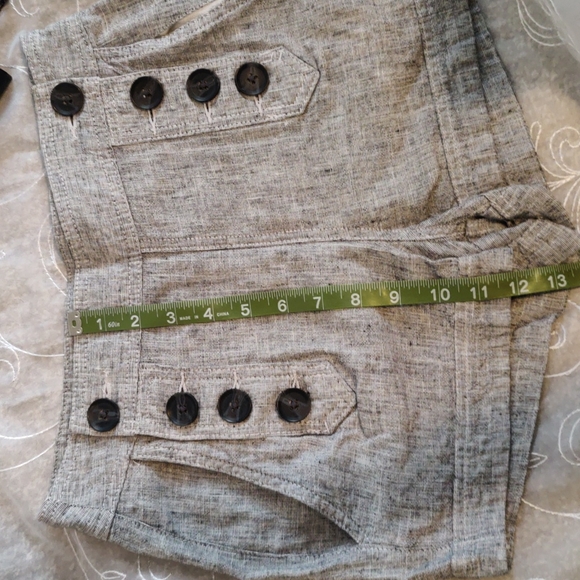 Express Shorts - Picture 3 of 4